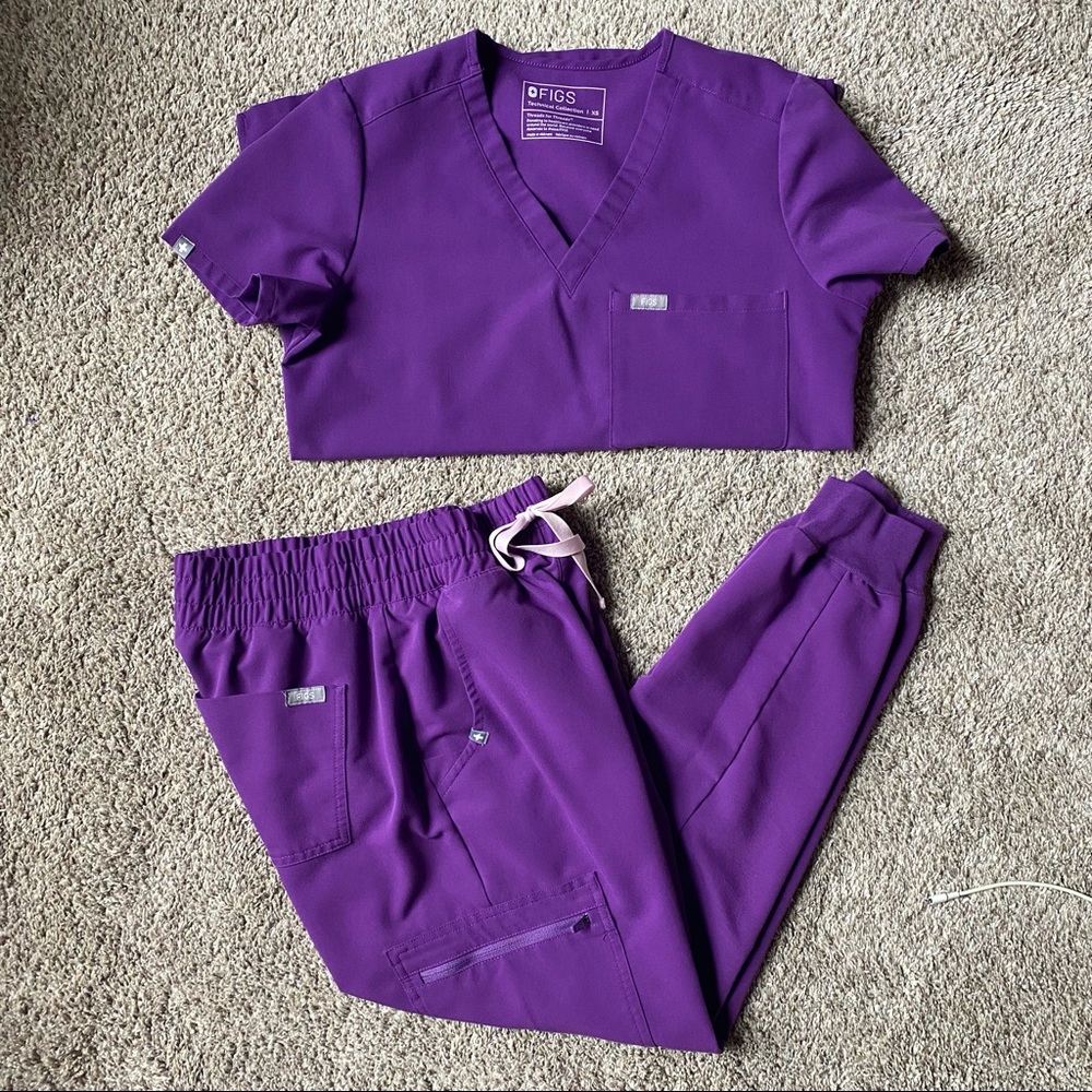 Figs Scrub Set in Magic Purple (XS/XSP)